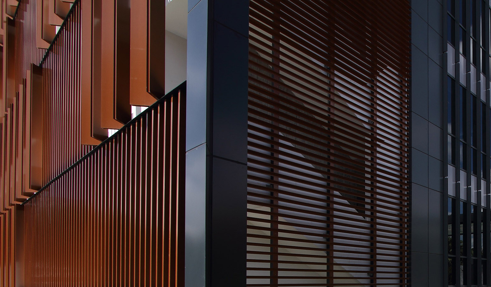 陶棍外墙：新行政大楼的独特魅力与多重优势