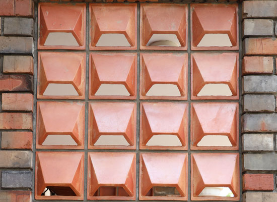 立体镂空陶土砖 单孔花格窗 中式建筑用砖 网红设计店粘土砖AT504
